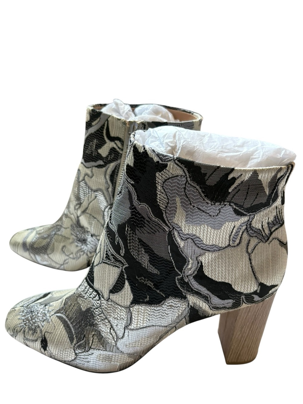 Pour La Victoire Rickie Metallic Brocade Booties Size 11 NIB